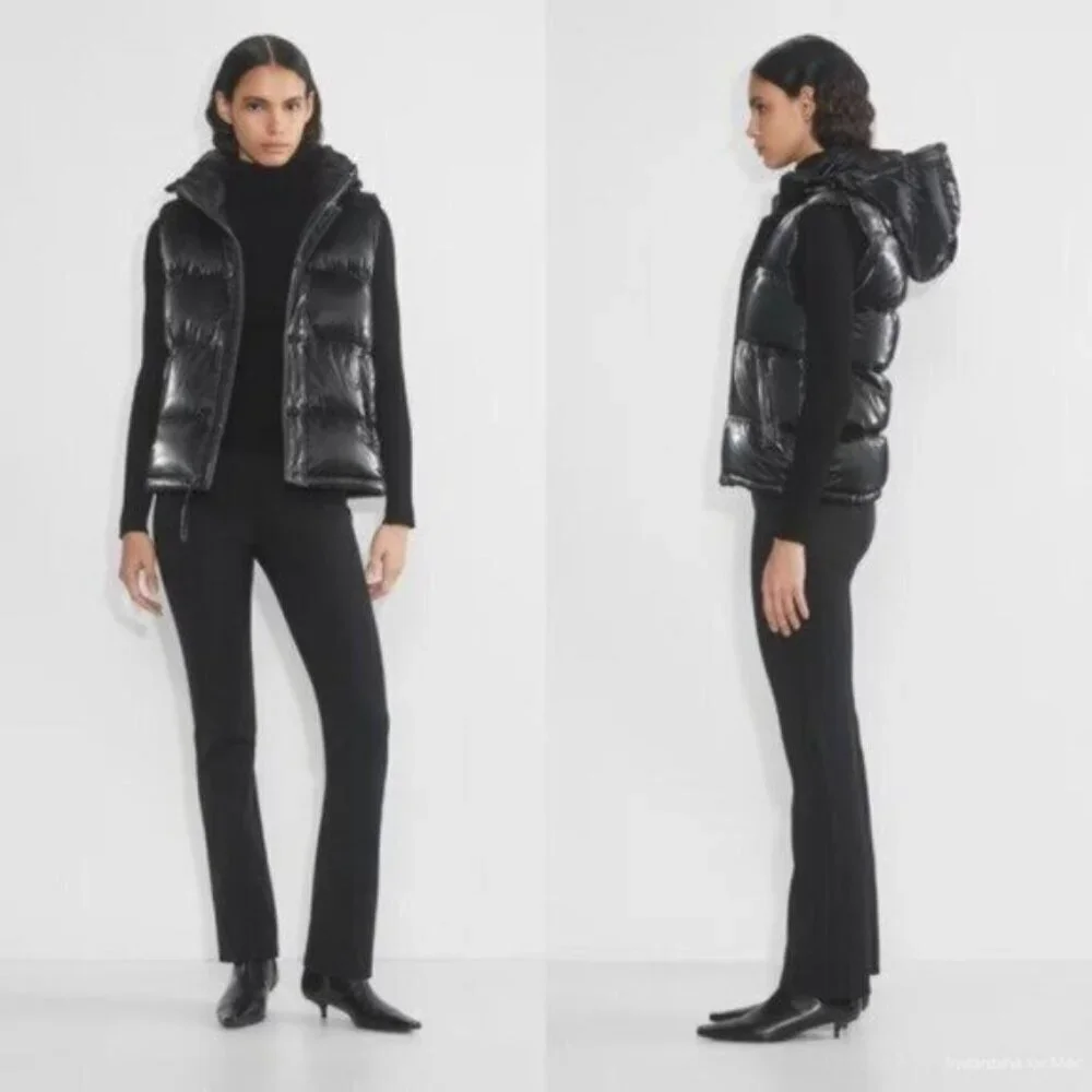 Aritzia the super puff™ vest - Picture 2 of 16